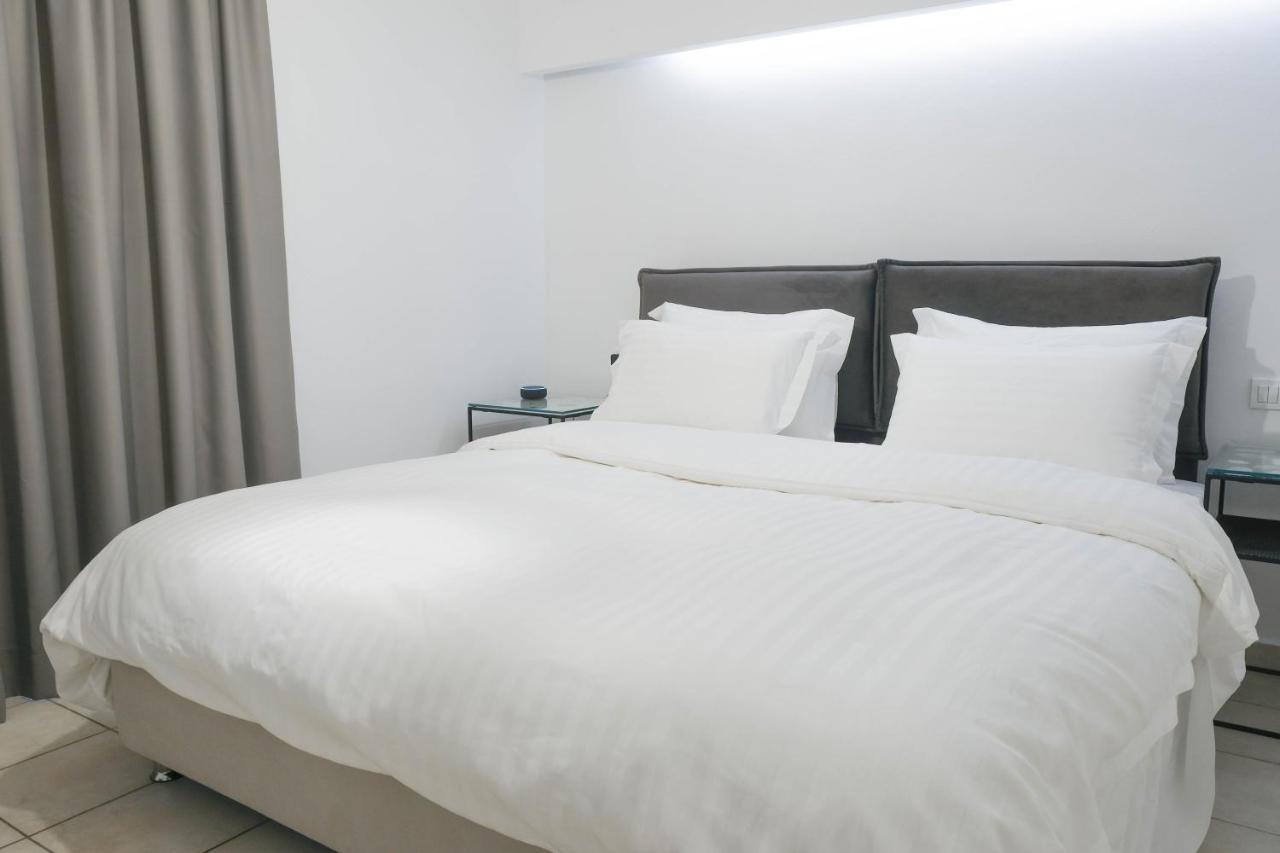 The Venetian Walls Smart Apartments Heraklion  Bagian luar foto