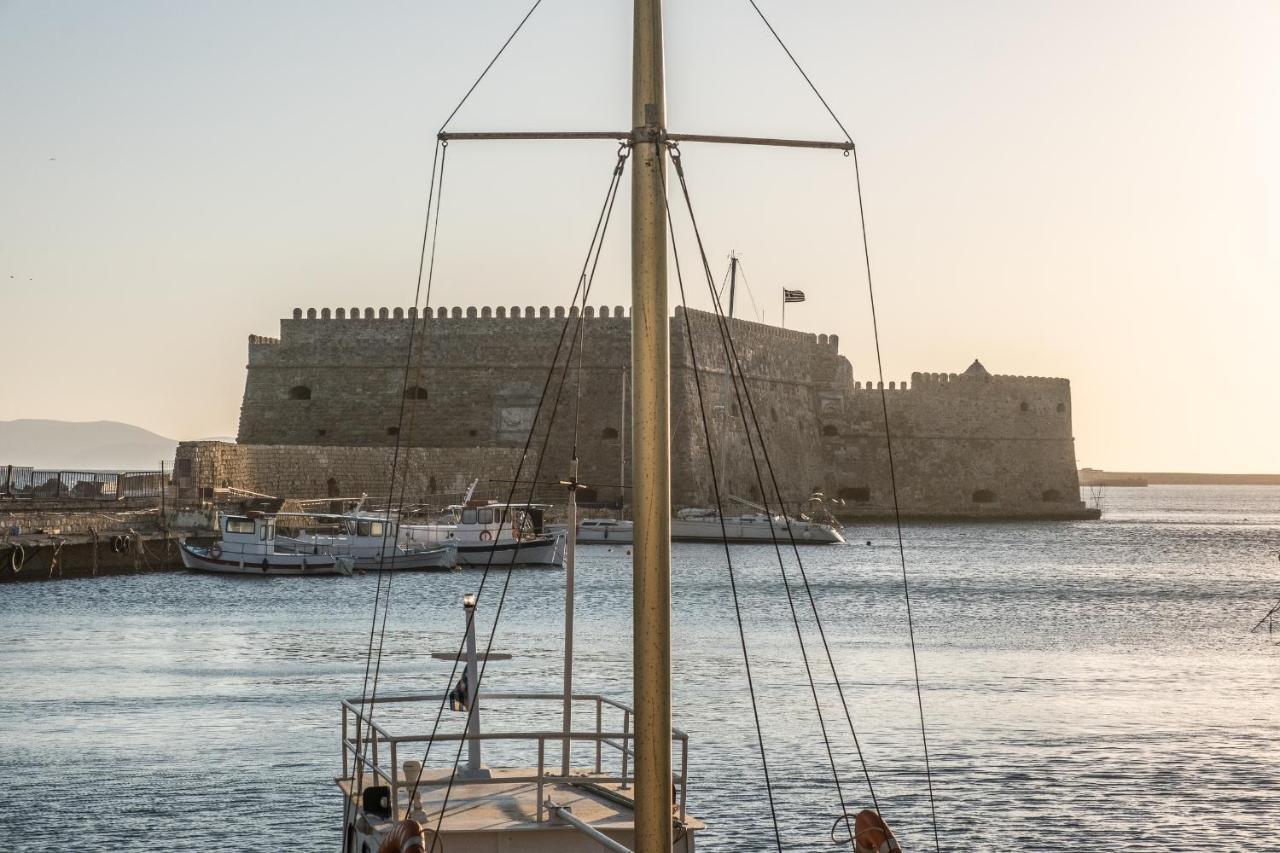The Venetian Walls Smart Apartments Heraklion  Bagian luar foto