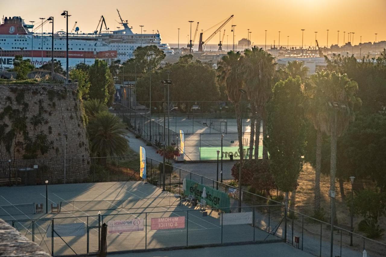 The Venetian Walls Smart Apartments Heraklion  Bagian luar foto